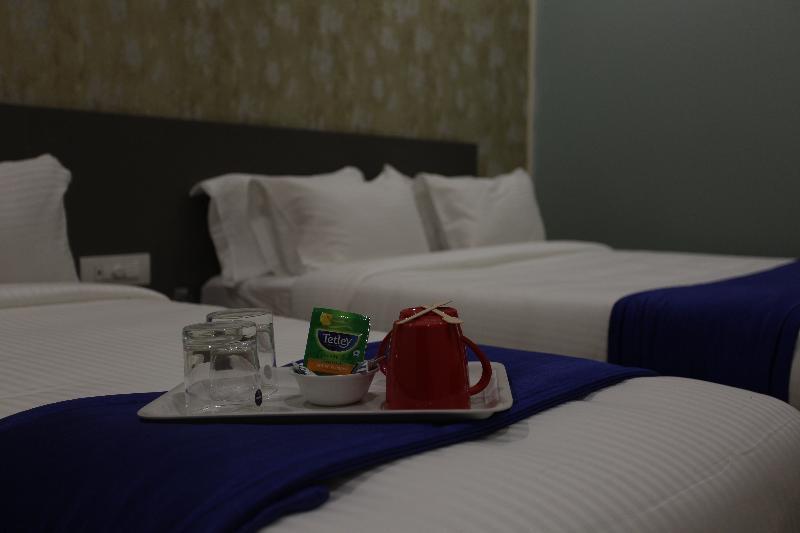 Ocean Suites Hotel Bombaj Zewnętrze zdjęcie
